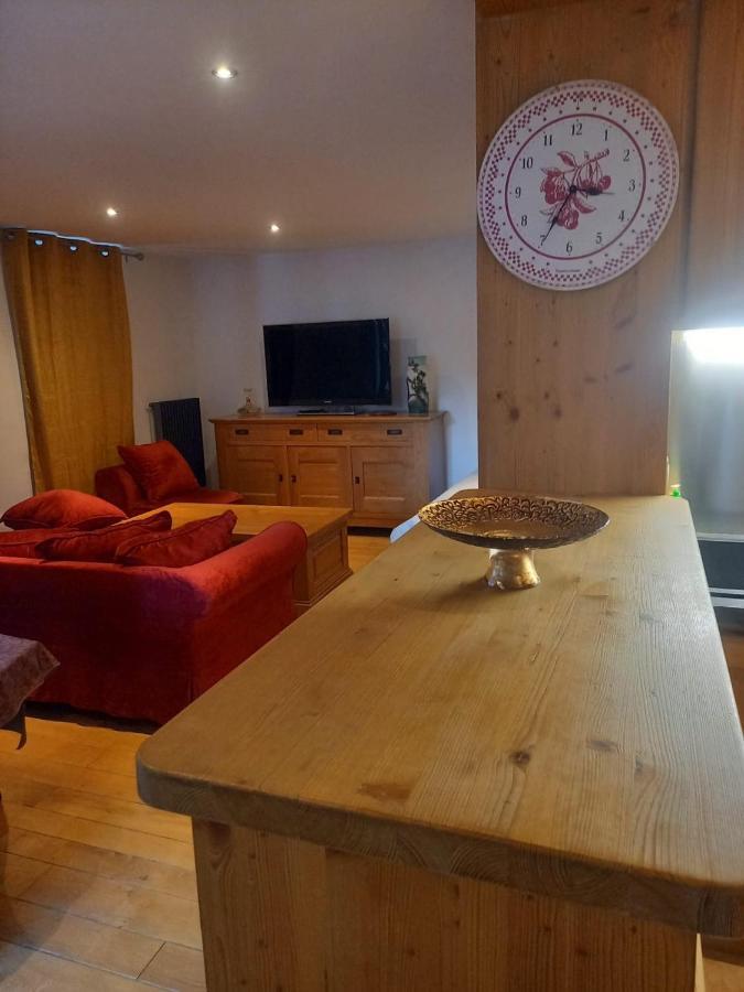 Appartement Centre Du Village Brides Les Bains Eksteriør billede